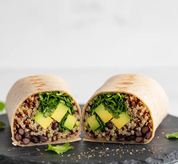 Jak przygotować fit burrito z komosą ryżową i świeżymi warzywami?